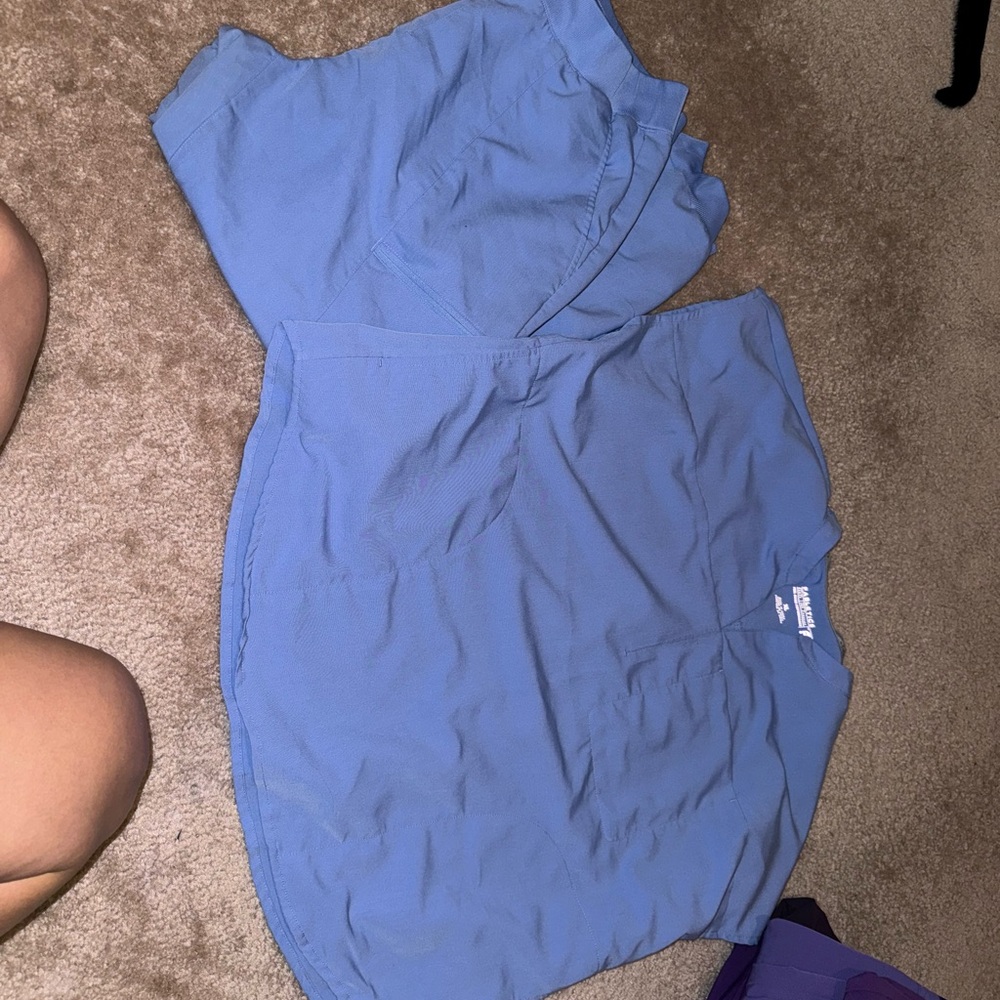 fabletics oversized top and jogger scrubs